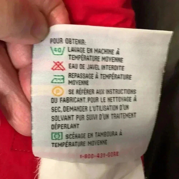 Vintage MEC Men’s Technical Gore-Tex jacket, under arm  venting, Velcro cuffs - Picture 8 of 12